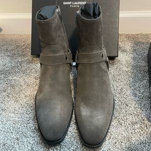 *Rare Color* YSL Wyatt 40 Harness boot Brand New suede size US 8. Retail $1,265.